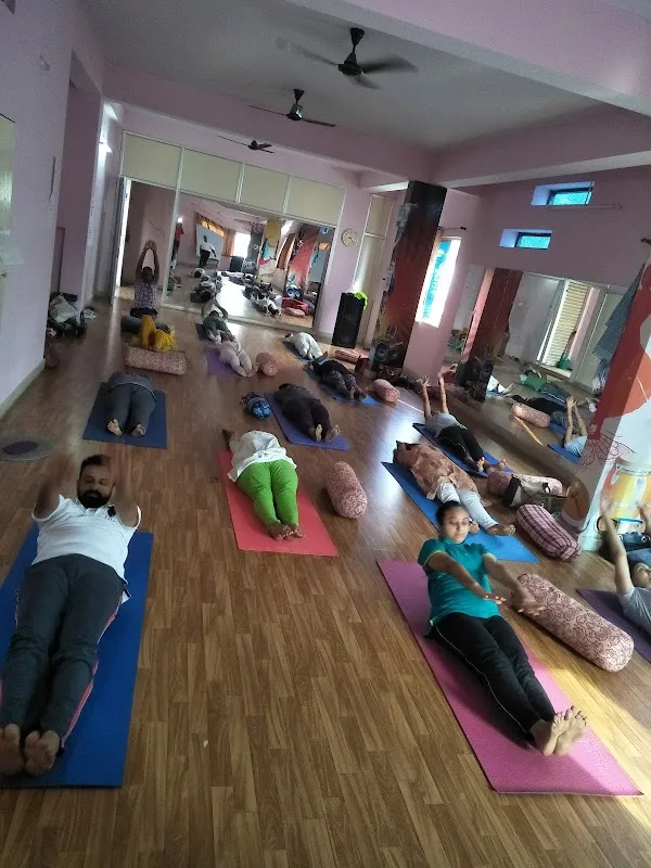 MAHARISHI Yoga Research Center
