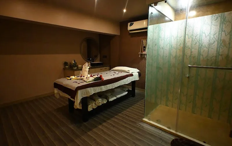 TEENA-DAY OUTCALL NIGHT SPA.