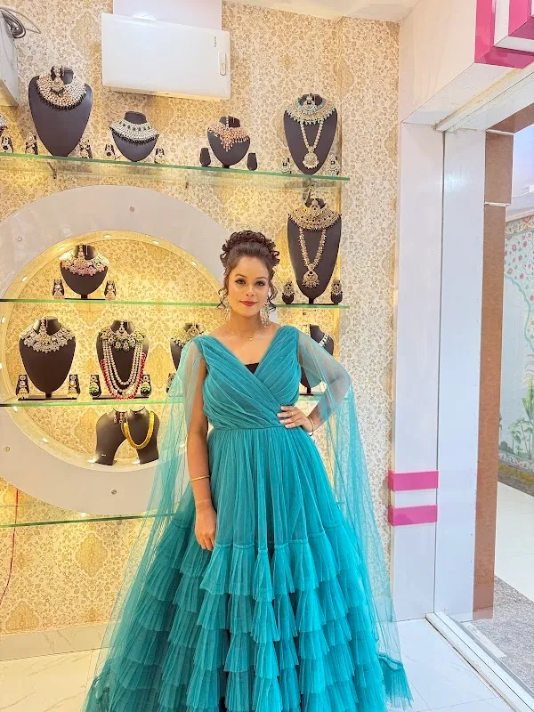 Vogue & Vibes Salon I Best Unisex Salon in Bhubaneswar