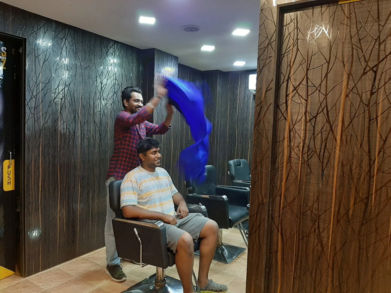 The scissors studioz {now Kreato salon}