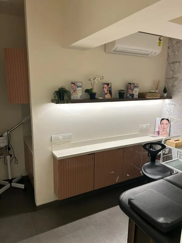 BBLUNT Salon - Peddar Road, Mumbai
