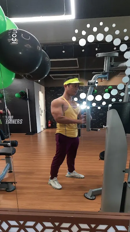 ICONIC FITNESS KORAMANGALA 7th Block - Largest fitness chain in Bangalore | Best Rated | Unisex Fitness Centers | Gx Studios