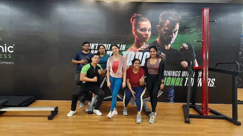 ICONIC FITNESS KORAMANGALA 7th Block - Largest fitness chain in Bangalore | Best Rated | Unisex Fitness Centers | Gx Studios