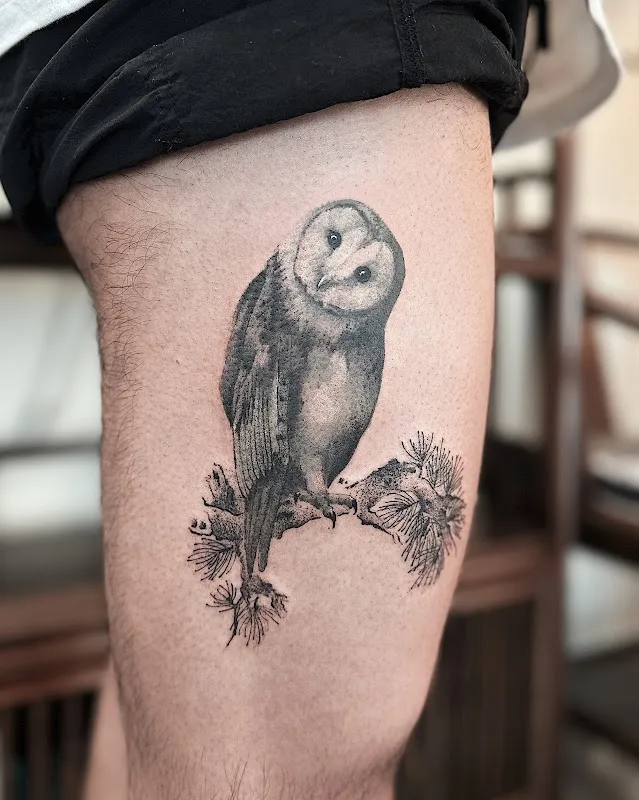 Lunar Tattoo Studio 墨妍