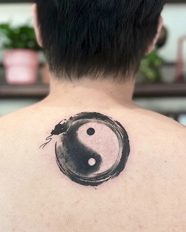 Lunar Tattoo Studio 墨妍
