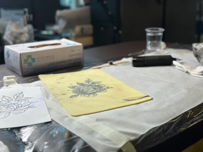 Lunar Tattoo Studio 墨妍