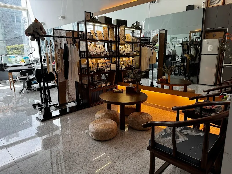 Lunar Tattoo Studio 墨妍