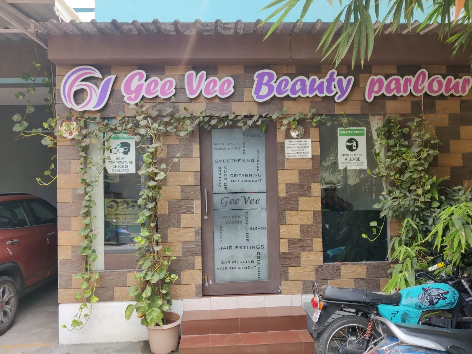 Gee Vee Beauty Parlour