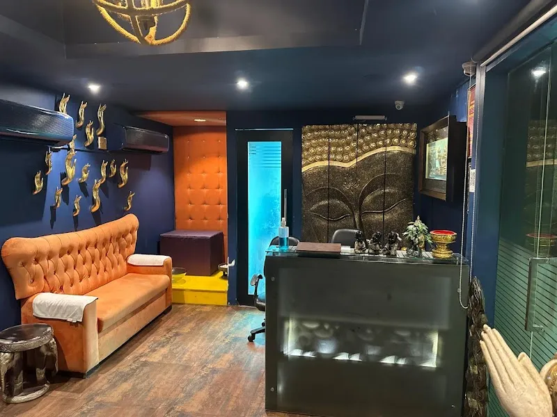 Eden spa Hazratganj