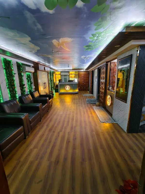 Eden spa Hazratganj