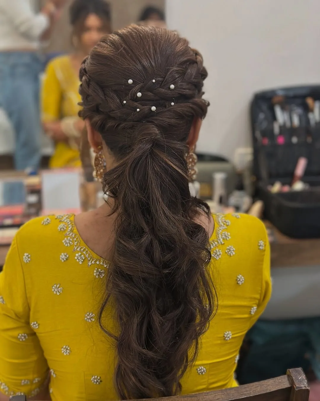 GLAMUP THE BEAUTY LOUNGE AND BRIDAL STUDIO