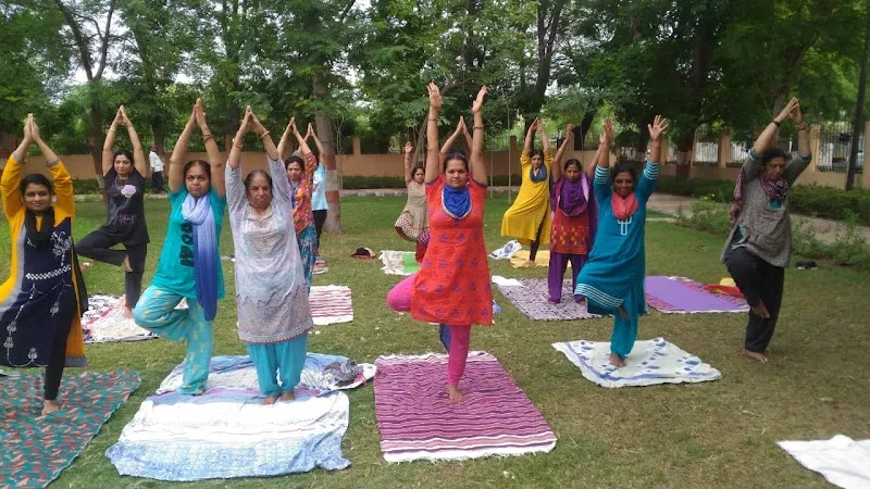 Amrit Dynamic Yoga Meditation (Yoga, Meditation and Reiki Centre near Friends Colony) - Best Yoga Meditation Studio In Nagpur