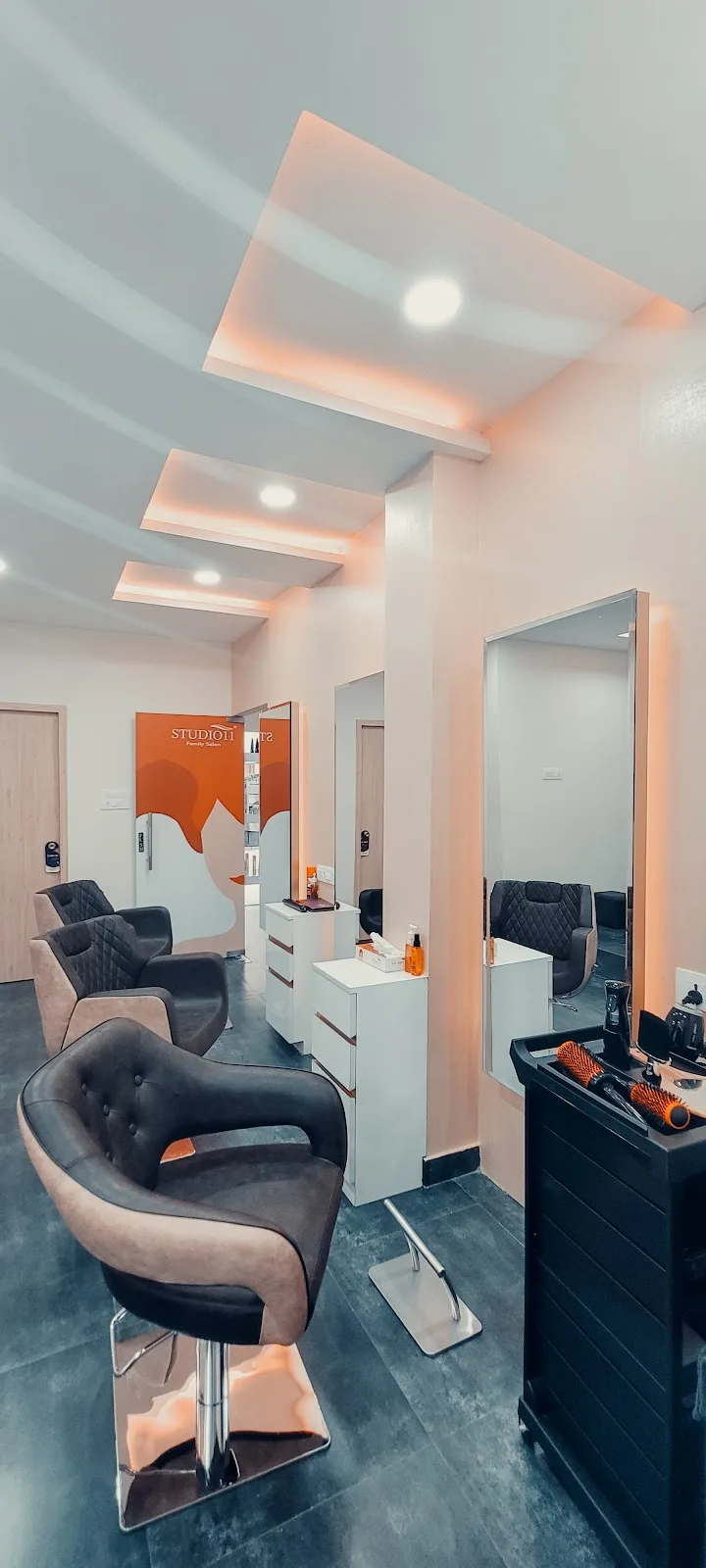 Studio11 Periyar Nagar Family Salon Chennai