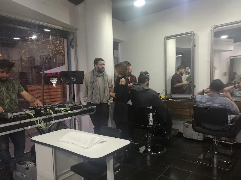 SALOON2