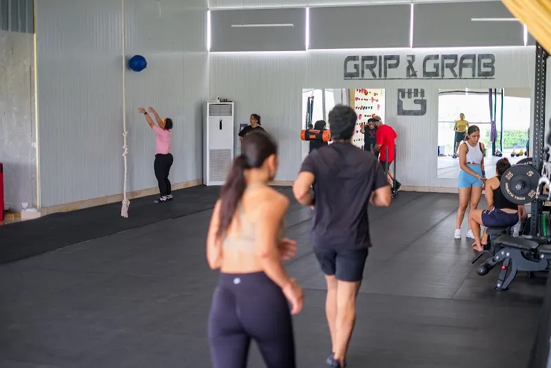 Grip&Grab Fitness - Saket