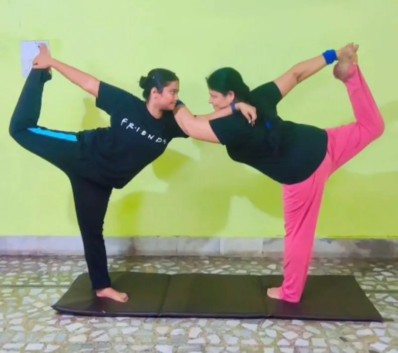 DAILY YOGA