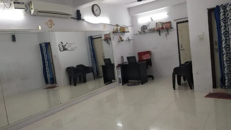 Chandu Dance Floor