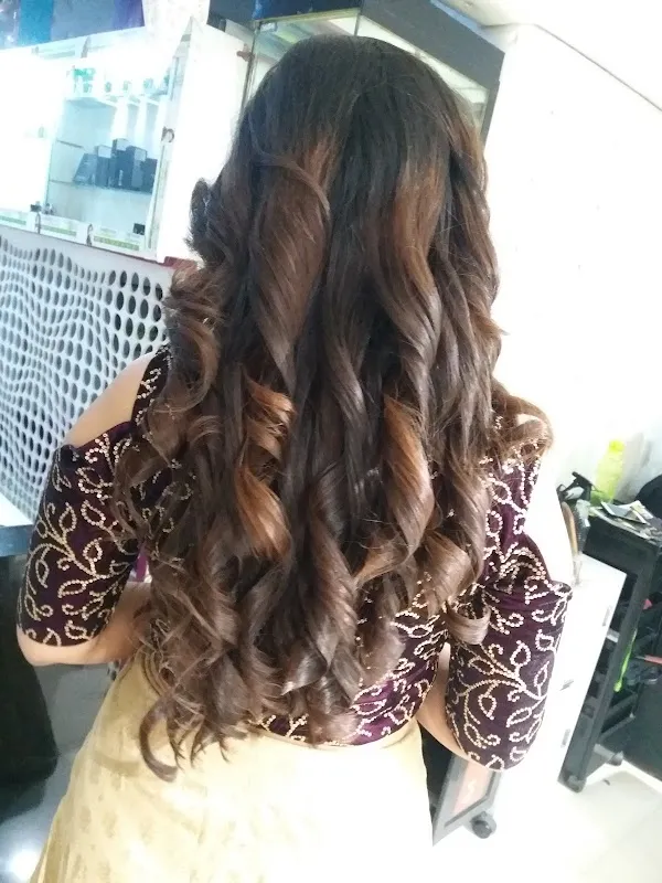 Loreal Skin Care Beauty Salon & Makeup Studio|Best Bridal Makeup Artist In Dhanbad|Best Beauty Parlour In Dhanbad