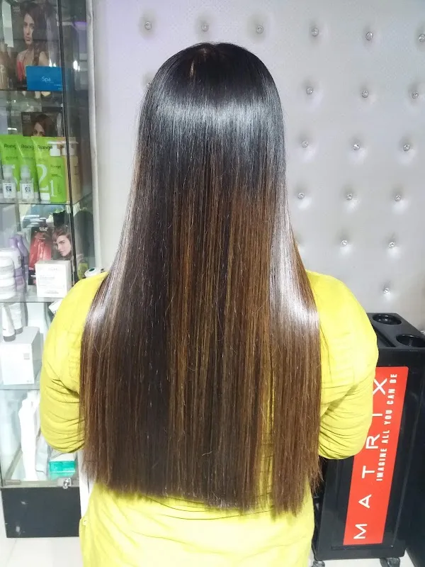 Loreal Skin Care Beauty Salon & Makeup Studio|Best Bridal Makeup Artist In Dhanbad|Best Beauty Parlour In Dhanbad