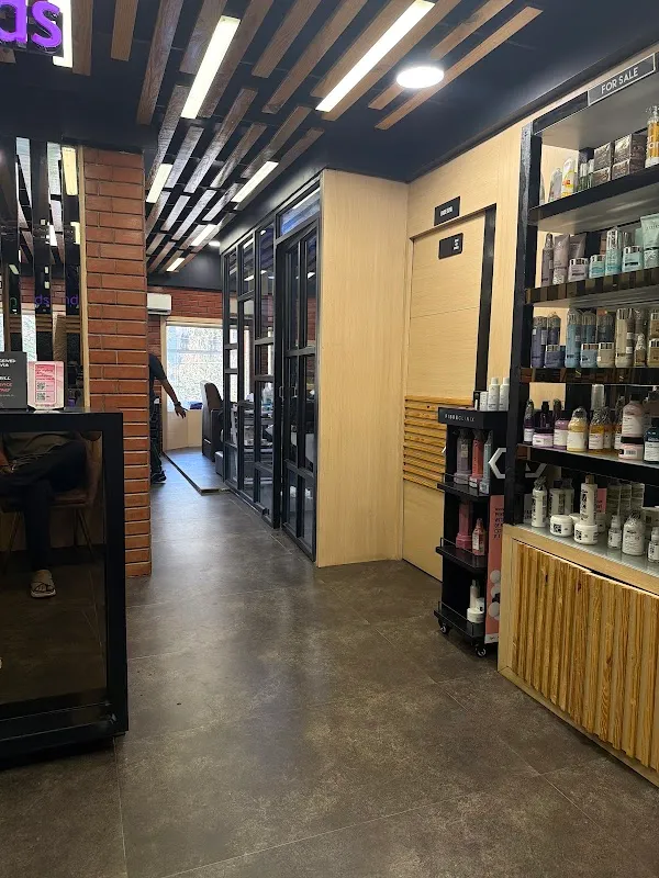Green Trends Unisex Salon, Old Town, Bhubaneswar