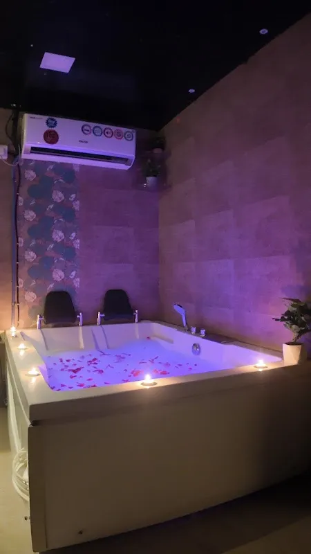 Iconic Thai Spa Ghatkopar East