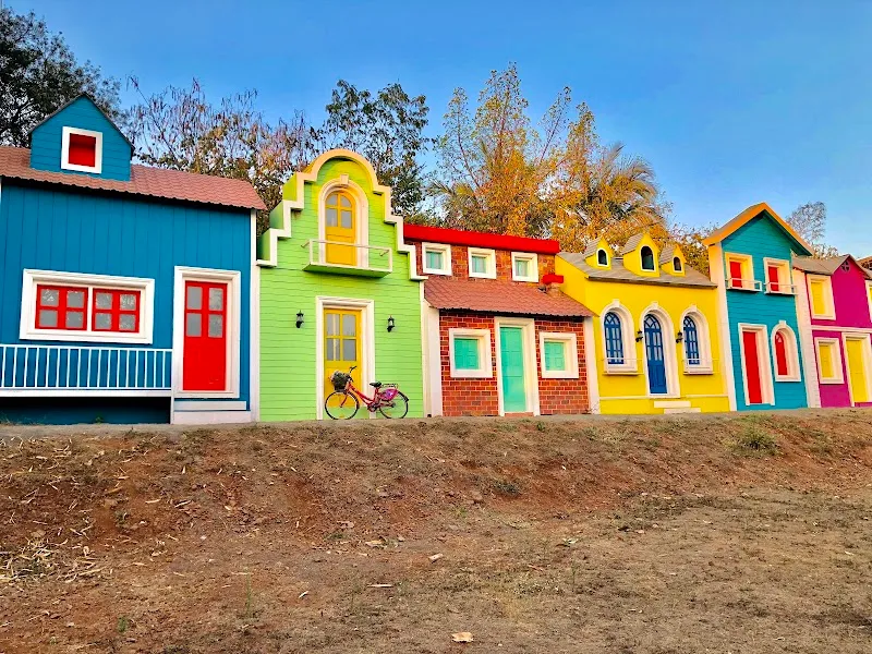 Dream Town - Film Studio