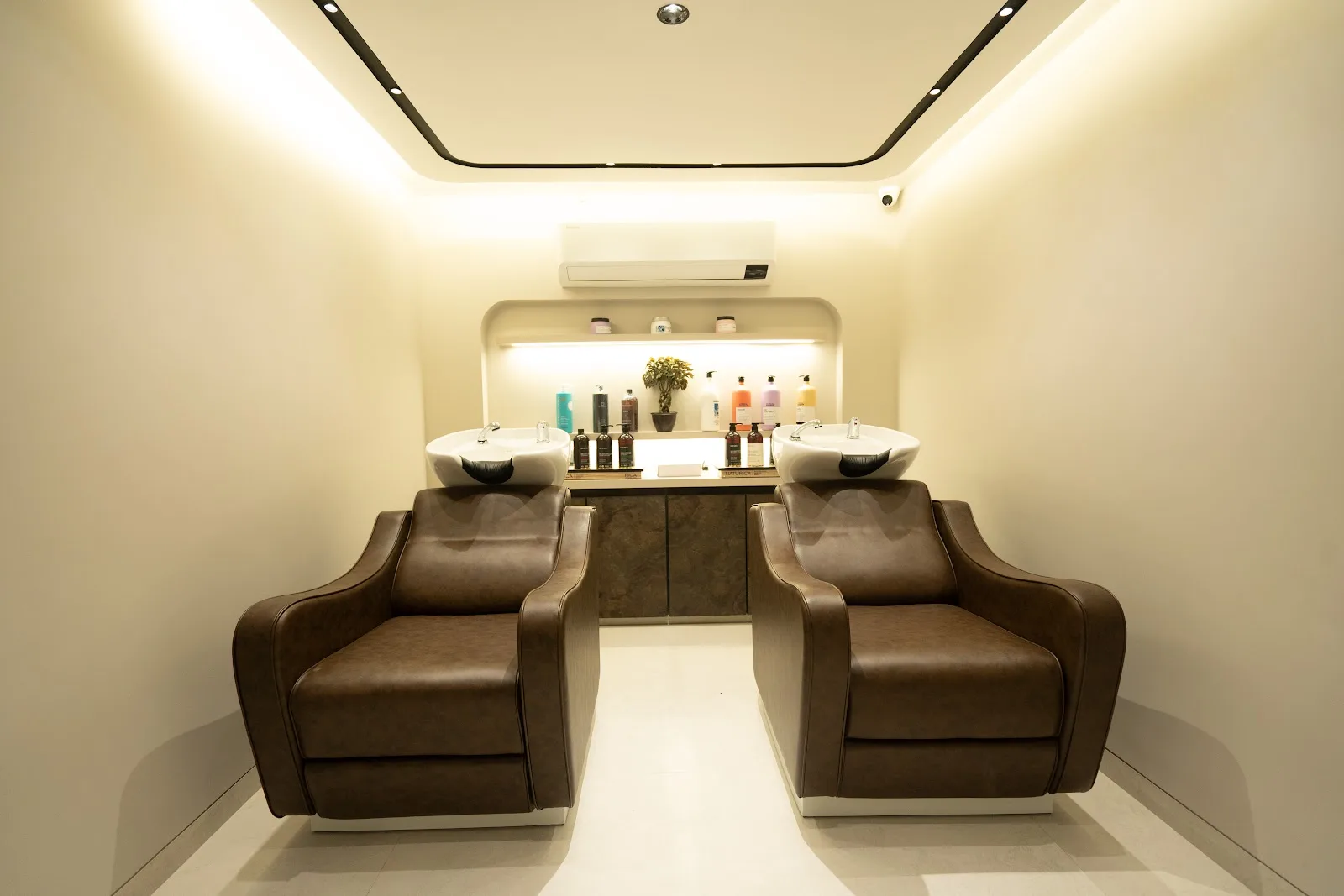 Solastaa Salon - Ulhasnagar