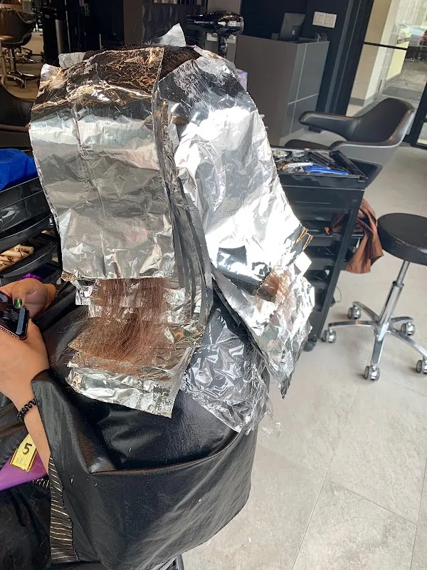 Volar Salon