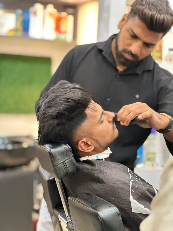 Mens cave Unisex Salon