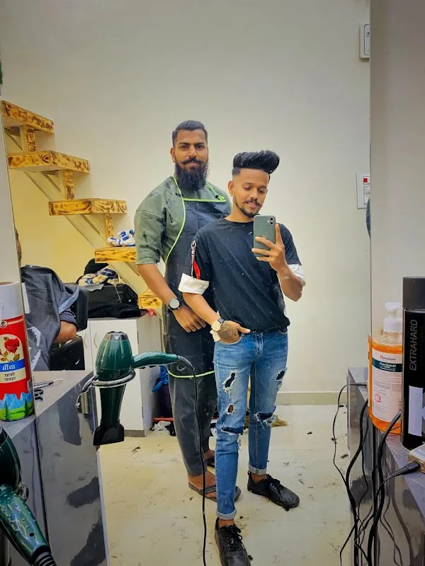 Mens cave Unisex Salon
