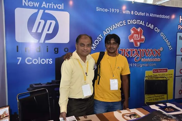 Muktjivan Colour Lab
