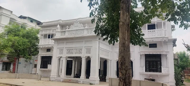 Aunty house film shoot location