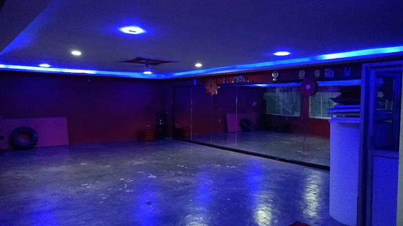 Dev Dance Studio