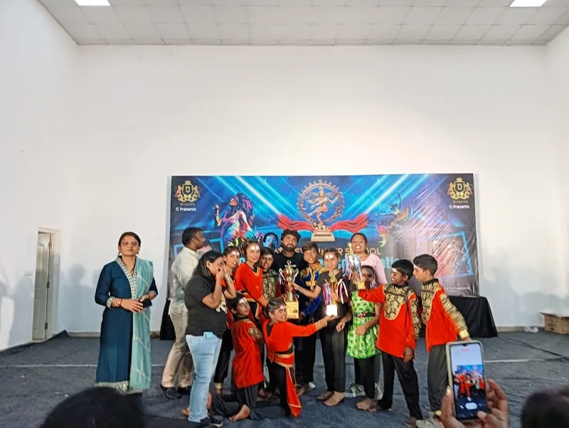Dev Dance Studio