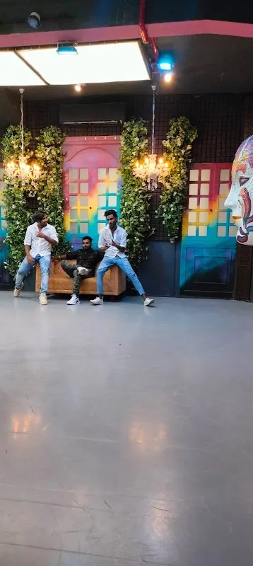 Dev Dance Studio