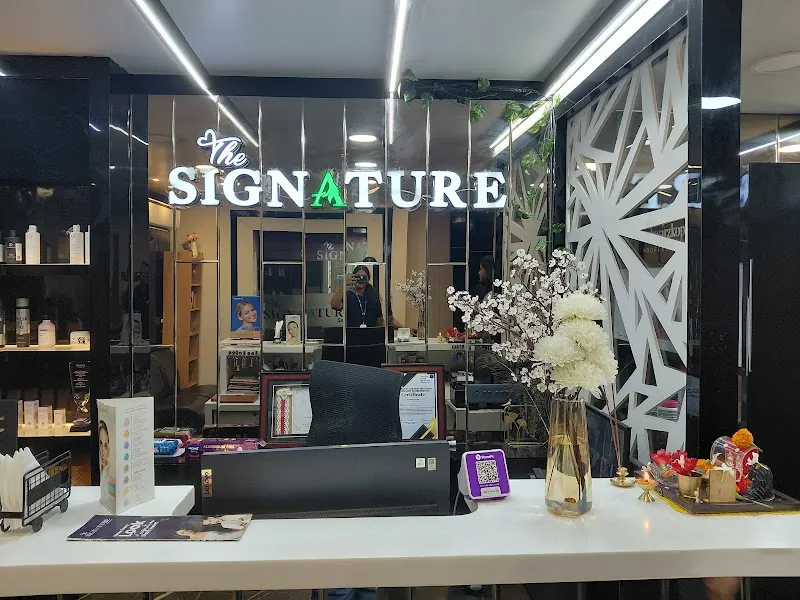 The Signature Unisex Salon – Skin | Hair | Makeup