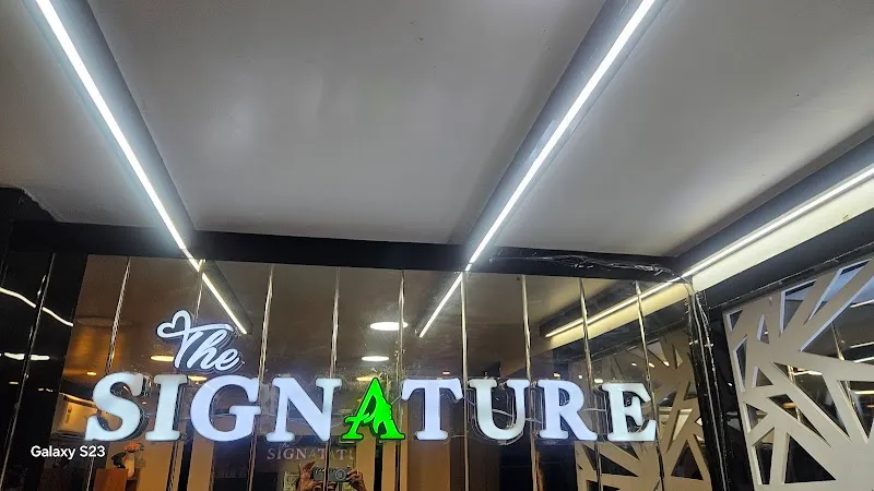 The Signature Unisex Salon – Skin | Hair | Makeup