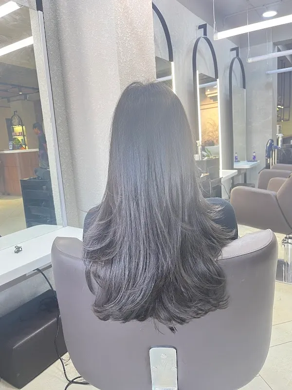 Naturals Signature Salon & Spa Pokhariput
