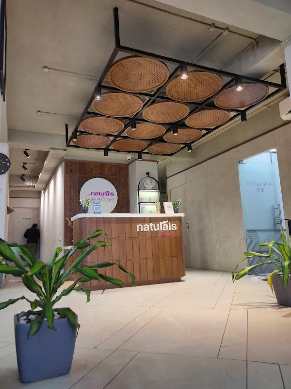 Naturals Signature Salon & Spa Pokhariput