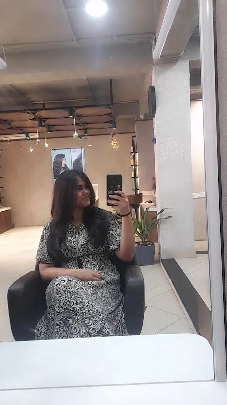 Naturals Signature Salon & Spa Pokhariput