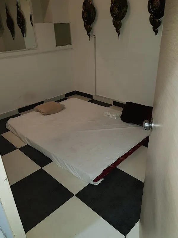 White Candle Spa