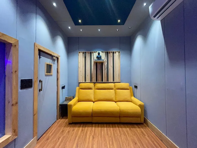 7 Sonik Studio