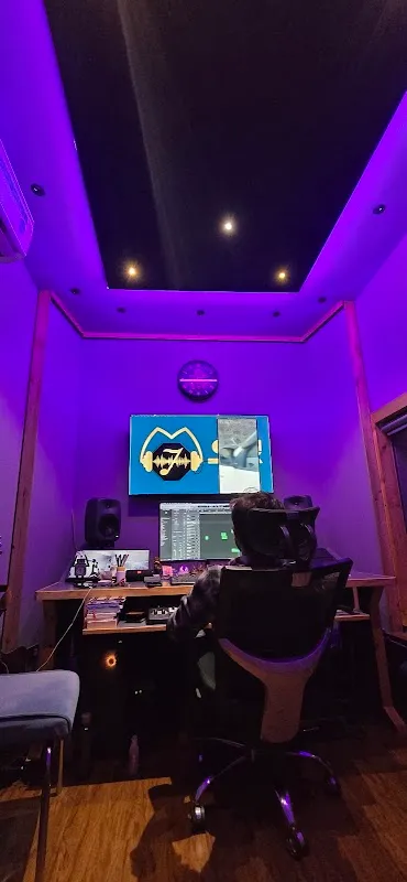 7 Sonik Studio