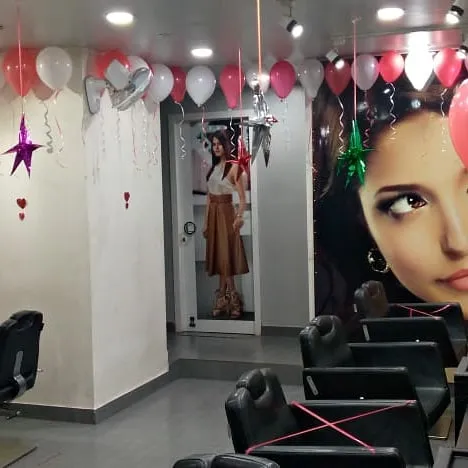 Lakme Salon in MG Road,Agra