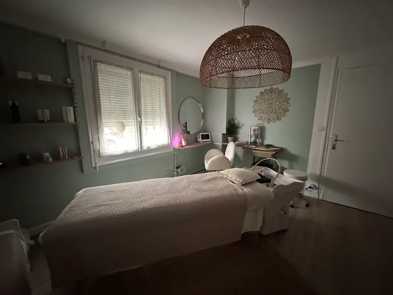 HÔME - Head Spa & Santé Capillaire