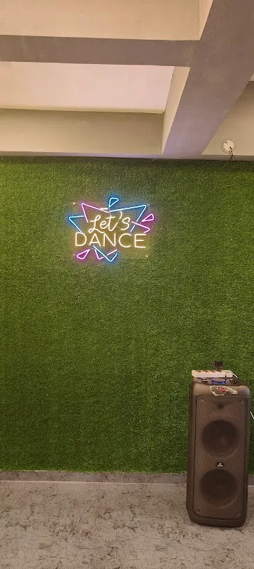 CHETAN'S DANCE STUDIO