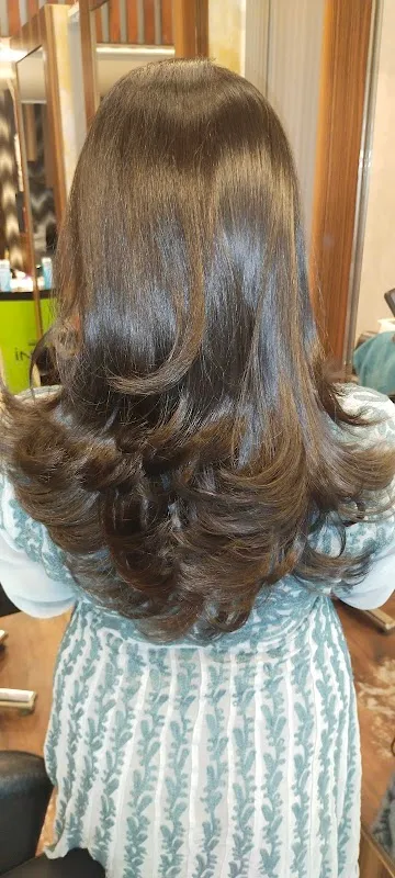 UNIQUE SALON AND SPA UNISEX