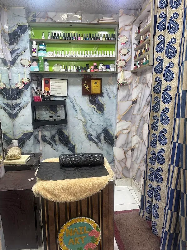 Sparkle Beauty Salon( only for ladies)