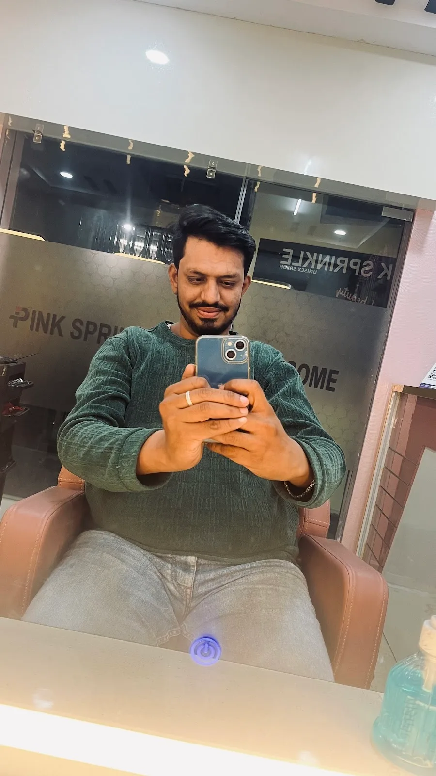 PINK SPRINKLE UNISEX SALON