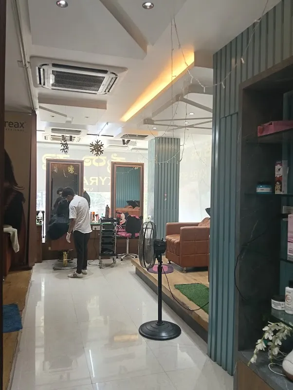 Silver Cloud Unisex Salon